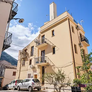  Apartment Savade